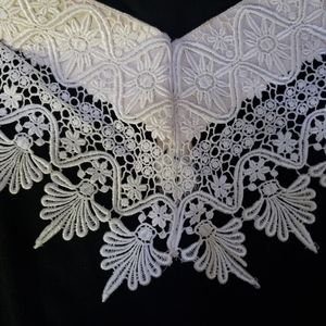 Vintage Beautiful Crotchet Lace Collar